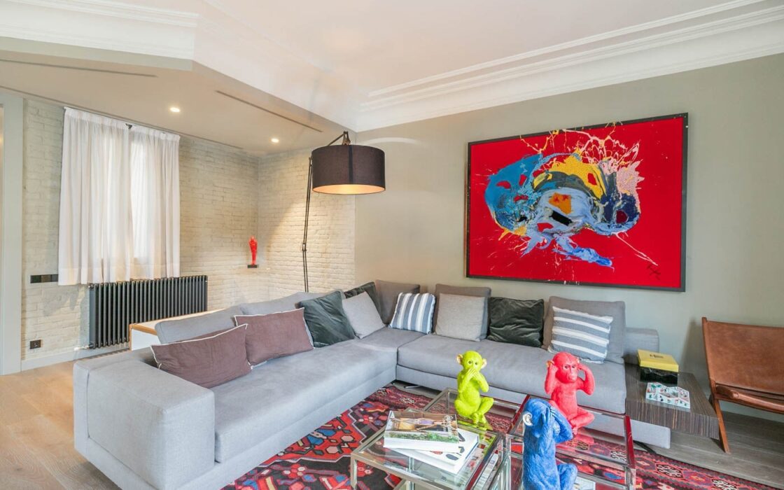 Просторная квартира с террасой в Эшампле, Барселона 3 комнаты