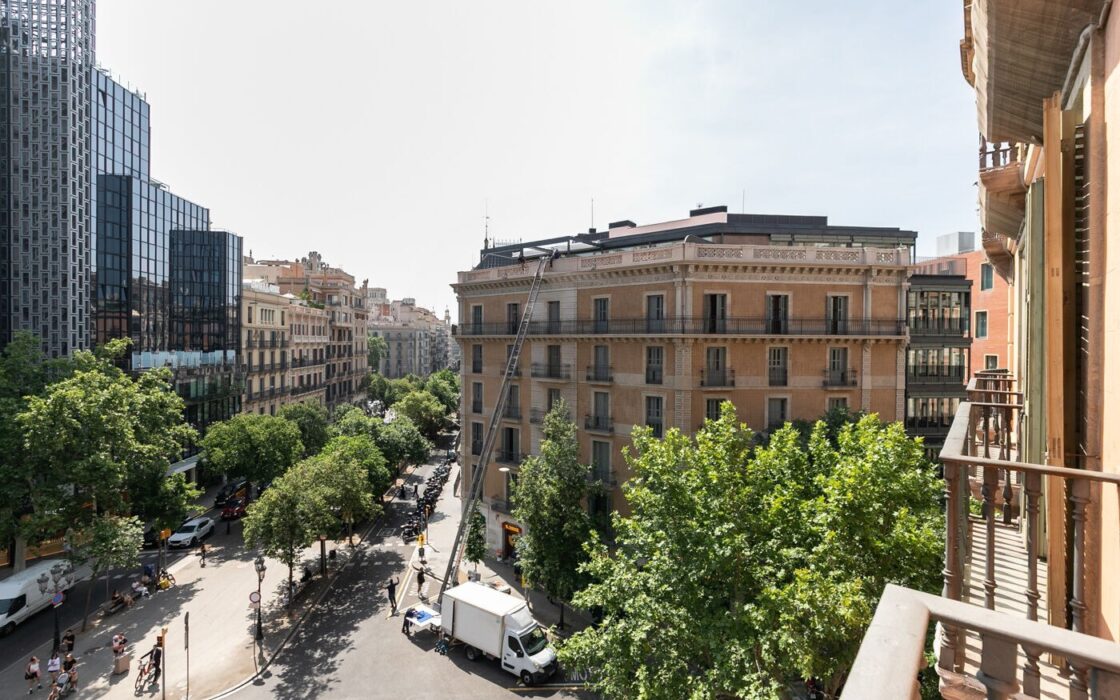 Просторная квартира с террасой в Эшампле, Барселона 3 комнаты