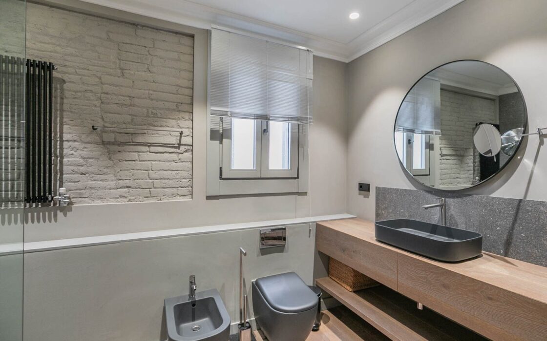 Просторная квартира с террасой в Эшампле, Барселона 3 комнаты