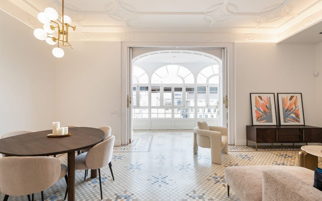 Квартира 3 комнаты в барселонском Эшампле с уникальным интерьером