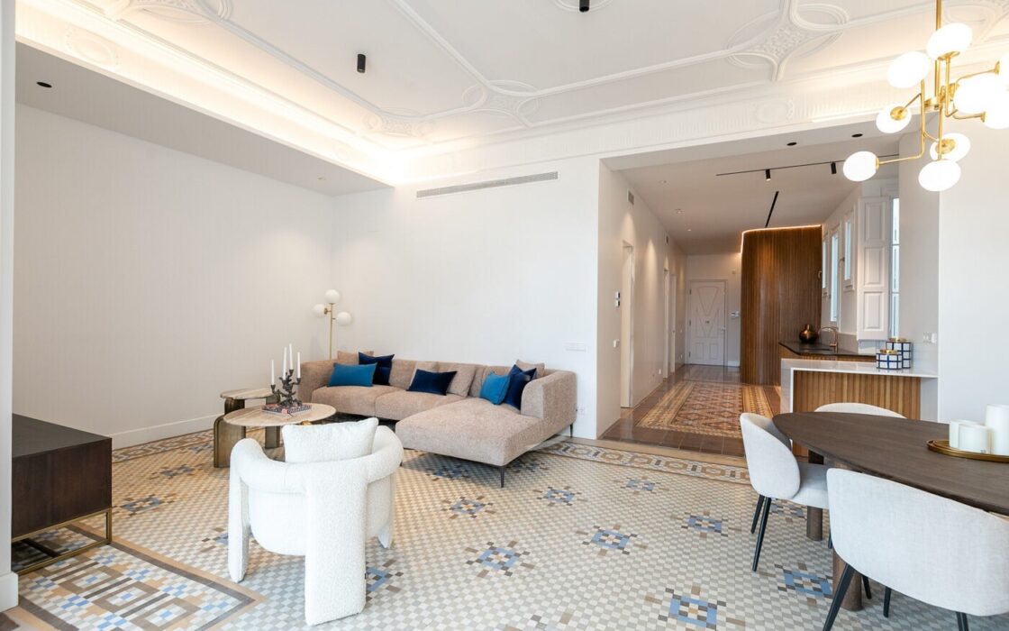 Квартира 3 комнаты в барселонском Эшампле с уникальным интерьером