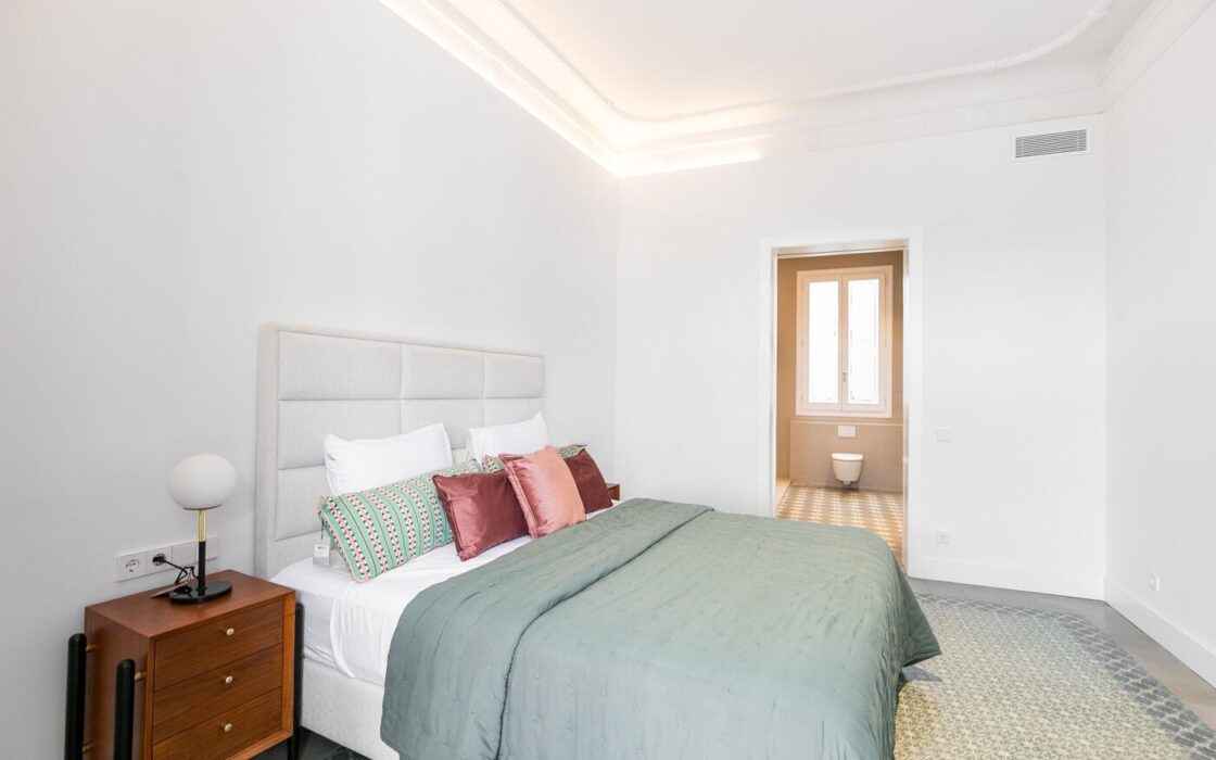 Квартира 3 комнаты в барселонском Эшампле с уникальным интерьером