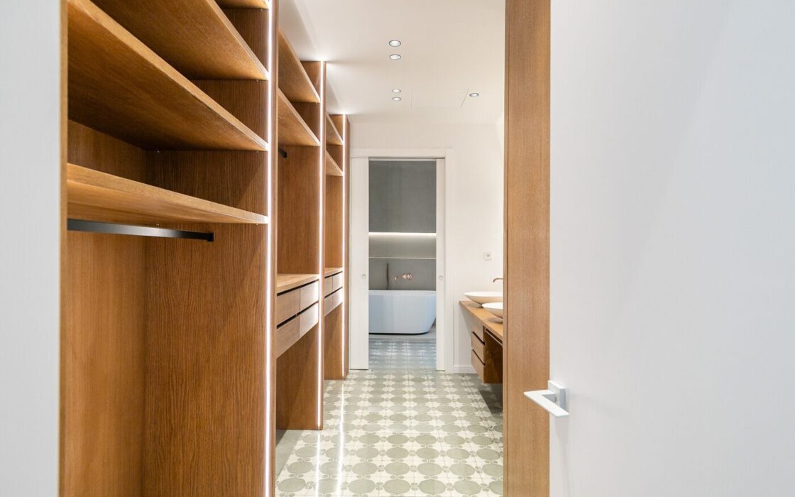 Квартира 3 комнаты в барселонском Эшампле с уникальным интерьером