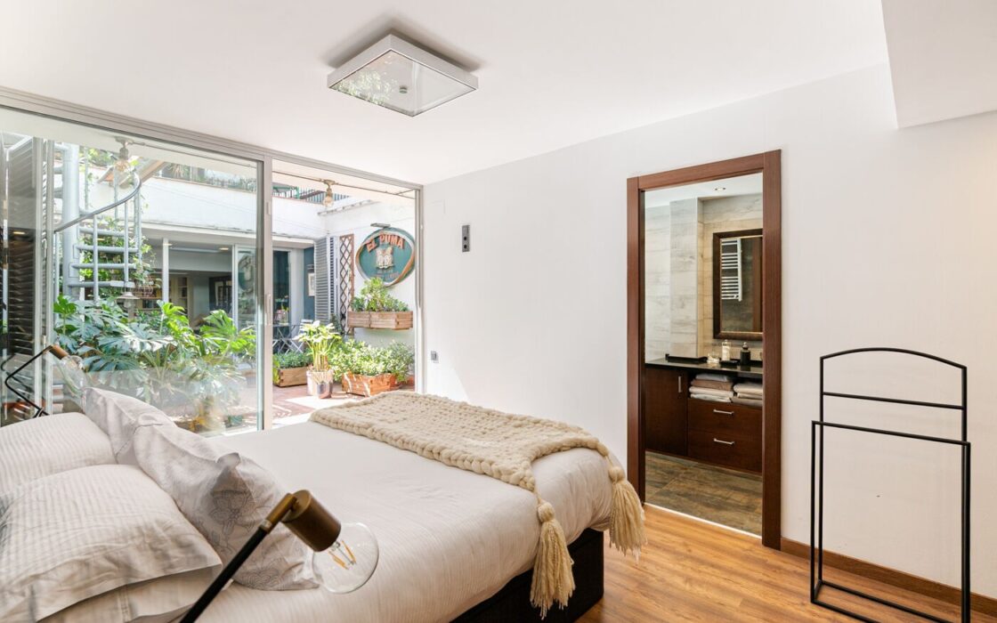 Квартира з терасою в Ешампле, Барселона, 259 кв.м.