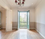 Чотирикімнатна квартира з балконами в Ешампле, Барселона