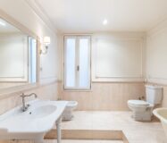 Чотирикімнатна квартира з балконами в Ешампле, Барселона