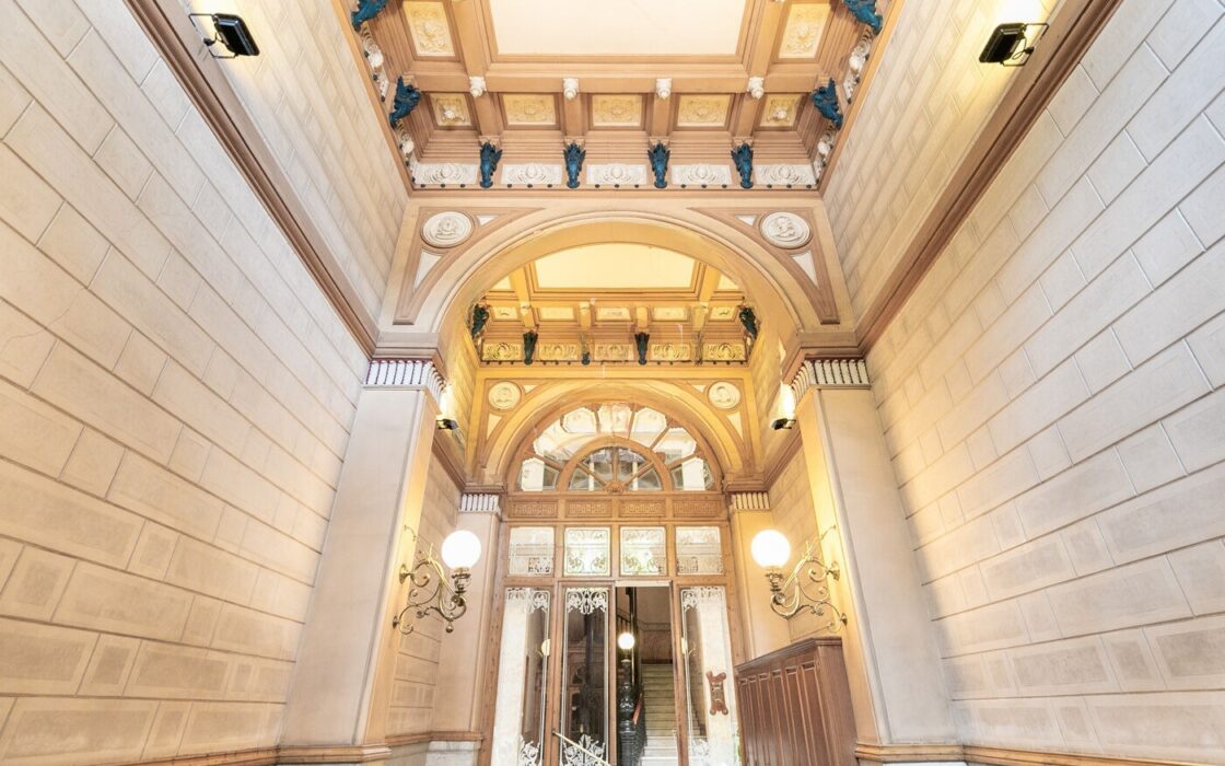 Чотирикімнатна квартира з балконами в Ешампле, Барселона