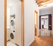 Отреставрированная 3-комнатная квартира в Эшампле, Барселона