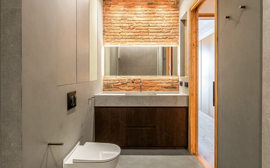 Отреставрированная 3-комнатная квартира в Эшампле, Барселона