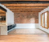 Отреставрированная 3-комнатная квартира в Эшампле, Барселона