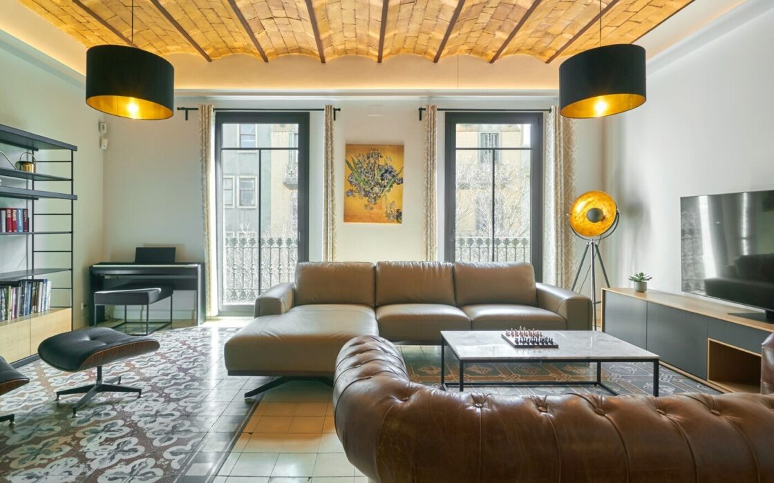 Елегантна квартира 150 кв.м в Ешампле, Барселона