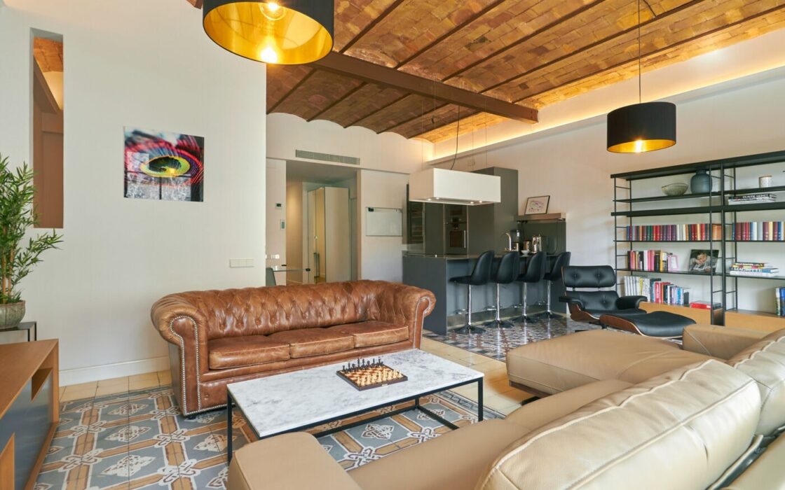 Елегантна квартира 150 кв.м в Ешампле, Барселона