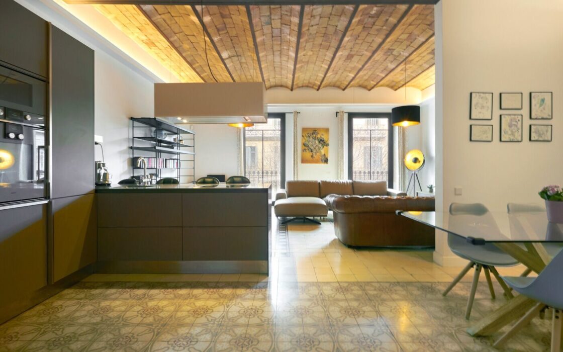 Елегантна квартира 150 кв.м в Ешампле, Барселона