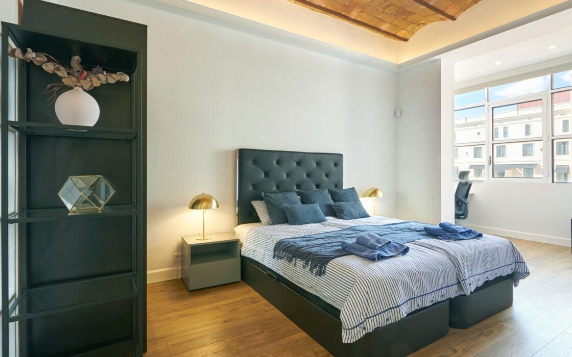 Елегантна квартира 150 кв.м в Ешампле, Барселона