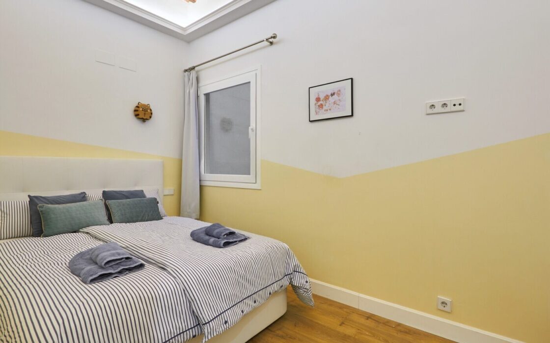 Елегантна квартира 150 кв.м в Ешампле, Барселона