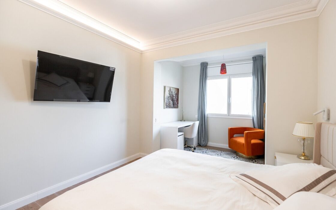 Унікальна квартира 163 кв.м в Ешампле, Барселона з балконом