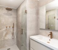 Унікальна квартира 163 кв.м в Ешампле, Барселона з балконом