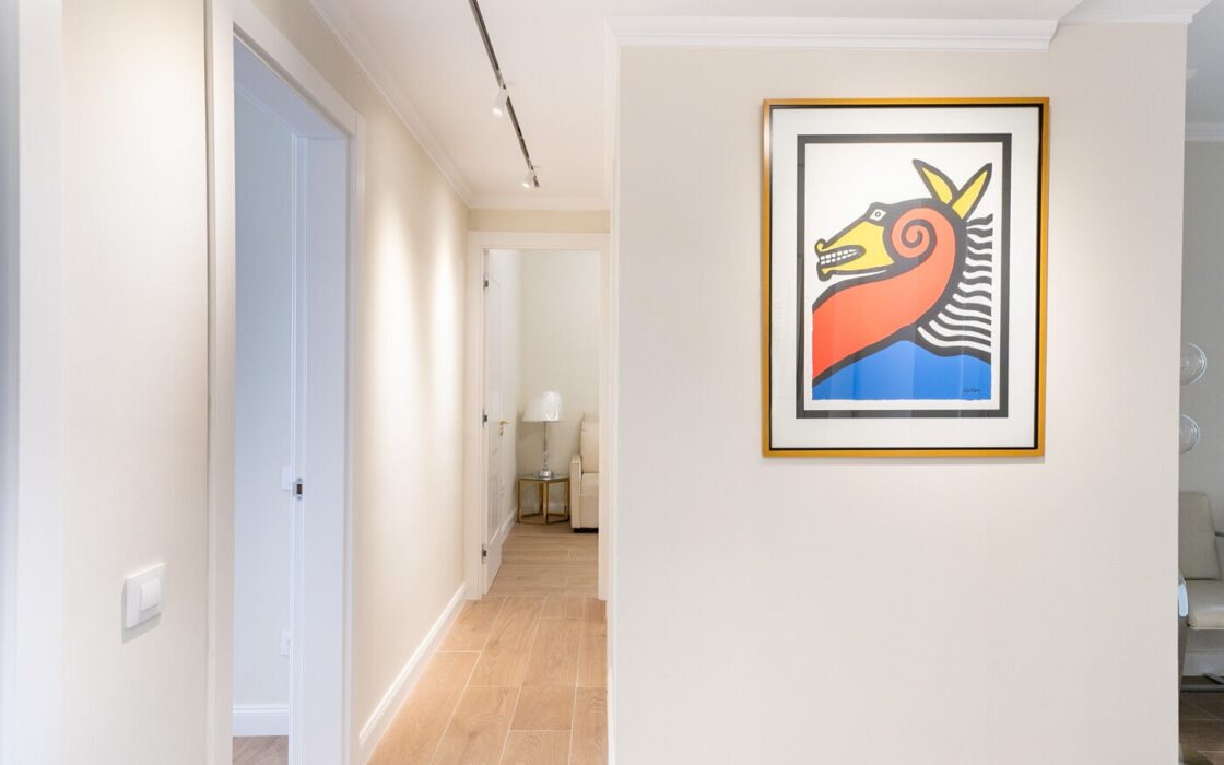 Унікальна квартира 163 кв.м в Ешампле, Барселона з балконом