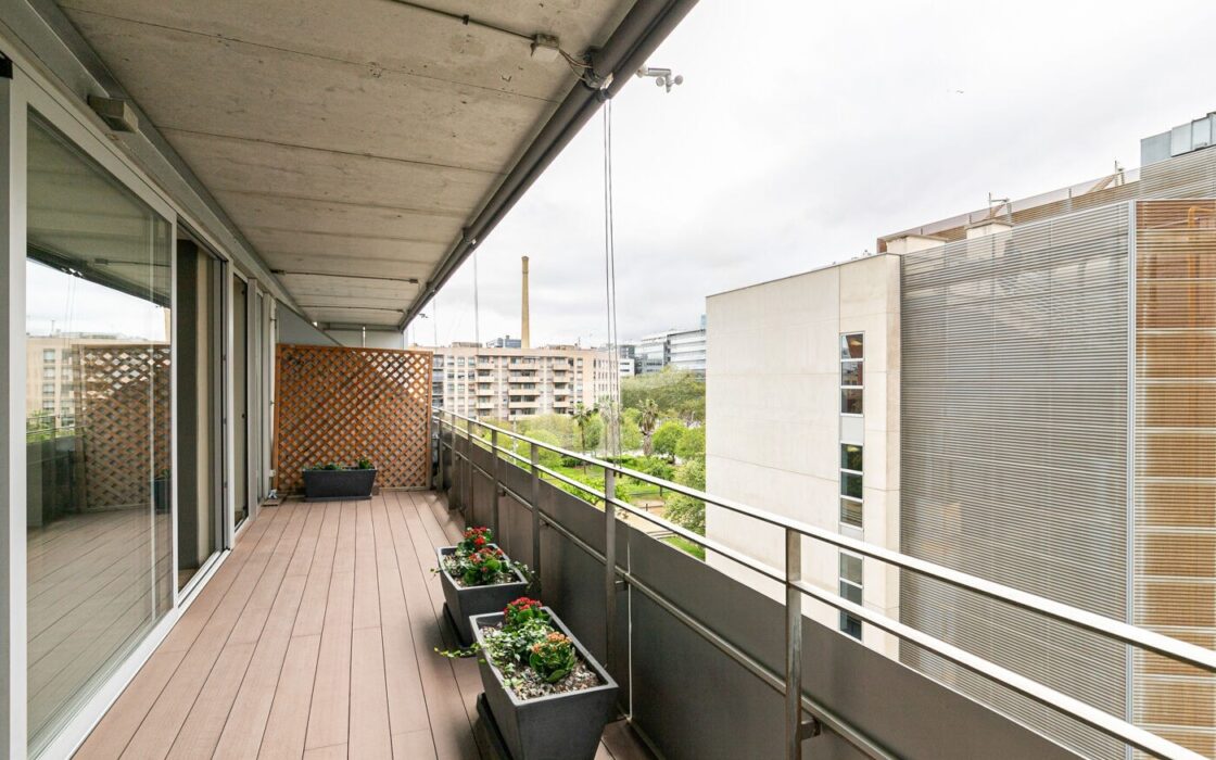 Квартира 132 кв.м с террасой и видом на море, Барселона