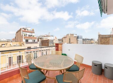 Стильный пентхаус с террасами в Эшампле Эскерра Барселона 112 кв.м