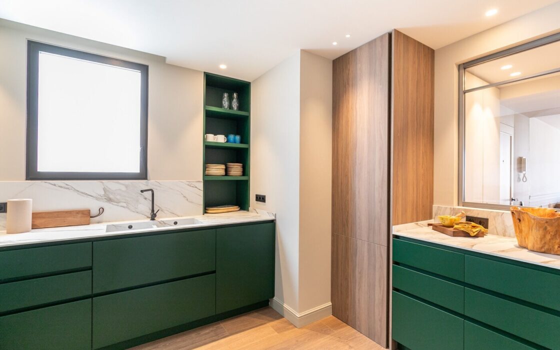 Стильный пентхаус с террасами в Эшампле Эскерра Барселона 112 кв.м