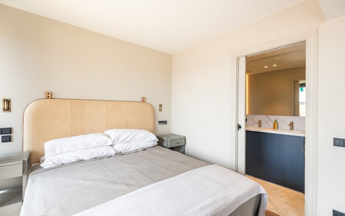 Стильный пентхаус с террасами в Эшампле Эскерра Барселона 112 кв.м