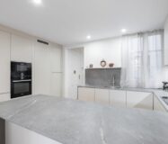 Елегантна квартира з терасою в Ешампле, Барселона 141 кв.м.