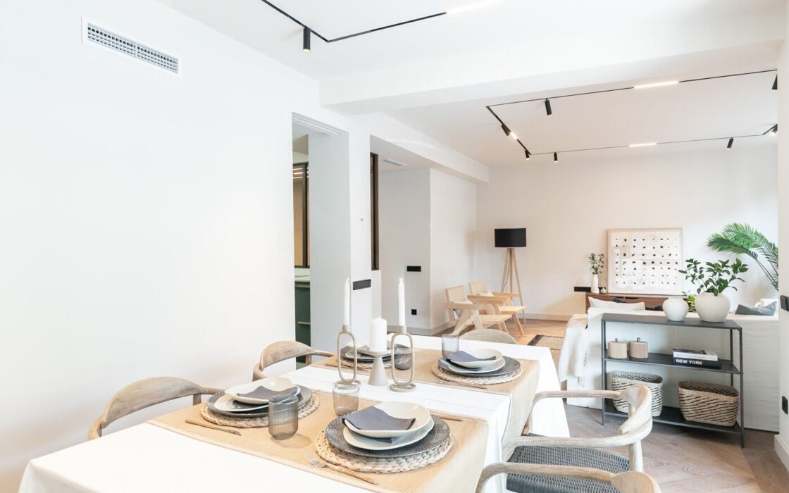 Квартира 163 кв.м с террасой в Сант-Жерваси, Барселона