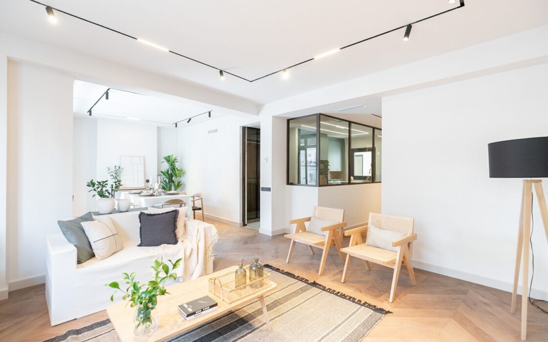 Квартира 163 кв.м с террасой в Сант-Жерваси, Барселона