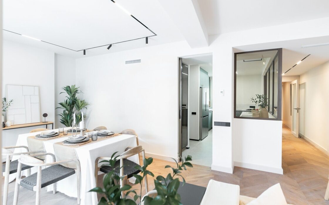 Квартира 163 кв.м с террасой в Сант-Жерваси, Барселона