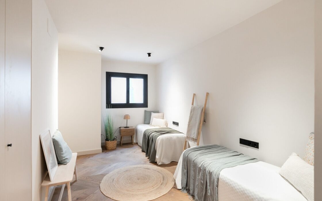 Квартира 163 кв.м с террасой в Сант-Жерваси, Барселона