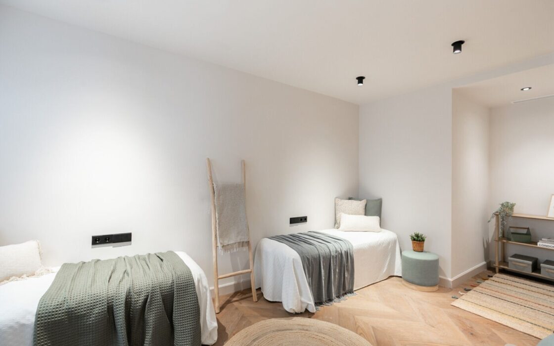 Квартира 163 кв.м с террасой в Сант-Жерваси, Барселона