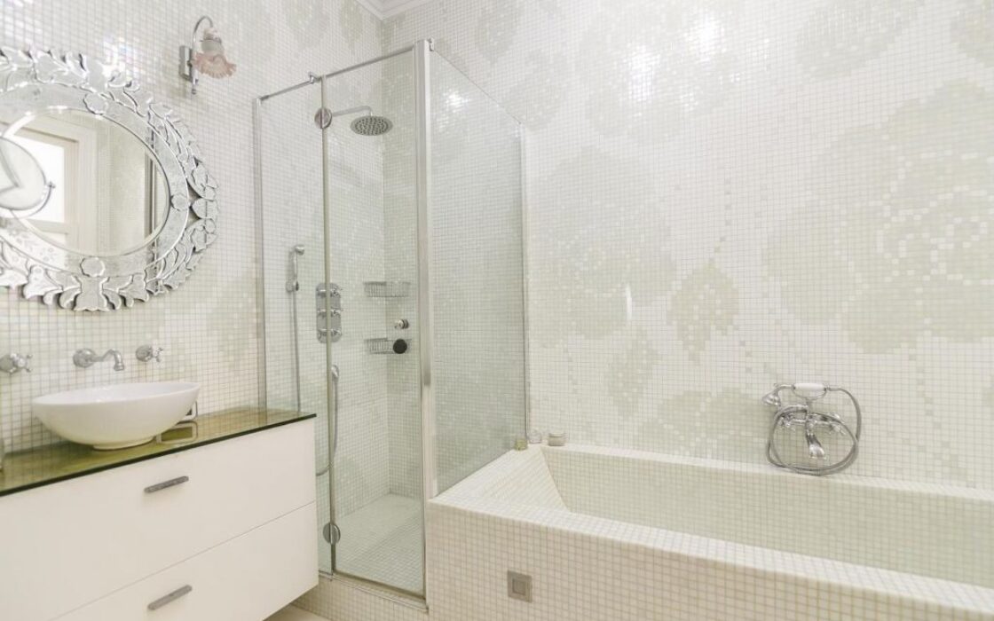 Елегантна квартира в Ешампле з видом на університетські сади