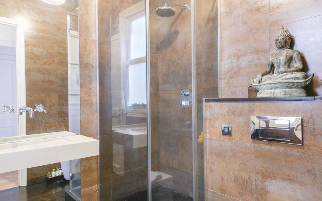 Елегантна квартира в Ешампле з видом на університетські сади