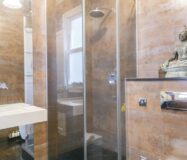 Елегантна квартира в Ешампле з видом на університетські сади