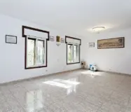 Квартира 177 кв.м под ремонт в историческом здании Барселоны