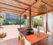 Квартира з терасою 300 кв.м в класичній будівлі Барселони