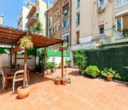 Квартира з терасою 300 кв.м в класичній будівлі Барселони