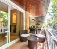 Елегантна квартира з терасою в Барселоні 140 кв.м.