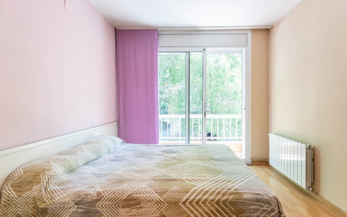 Елегантна квартира з терасою в Барселоні 140 кв.м.