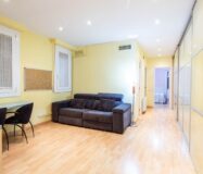 Елегантна квартира з терасою в Барселоні 140 кв.м.