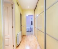 Елегантна квартира з терасою в Барселоні 140 кв.м.