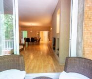 Елегантна квартира з терасою в Барселоні 140 кв.м.