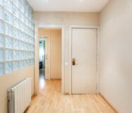 Елегантна квартира з терасою в Барселоні 140 кв.м.