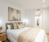 Отреставрированная квартира в центре Барселоны 120 кв.м с террасой