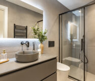 Отреставрированная квартира в центре Барселоны 120 кв.м с террасой