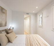 Отреставрированная квартира в центре Барселоны 120 кв.м с террасой