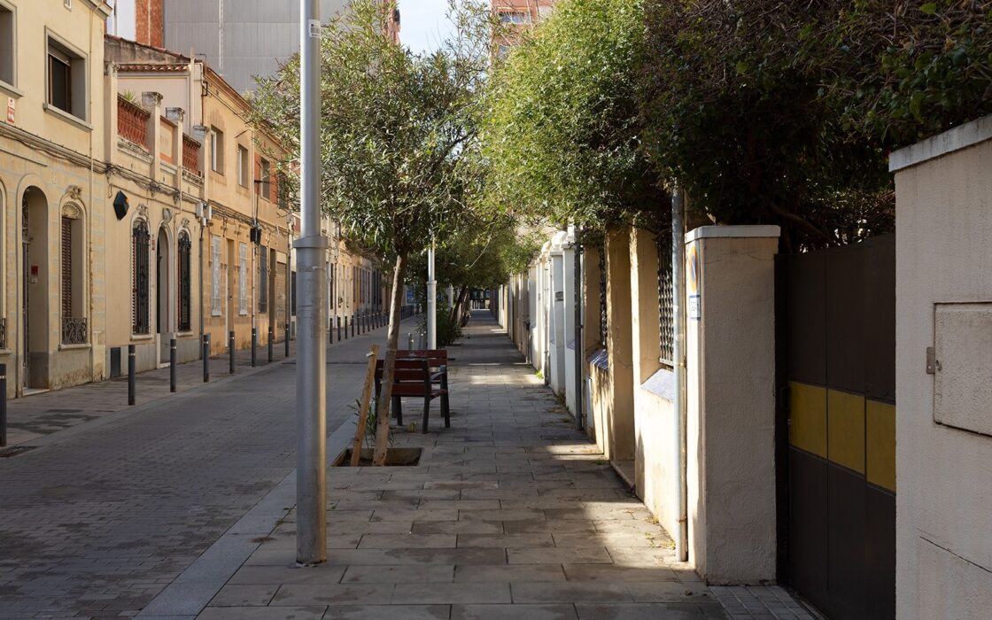 Дуплекс с террасой в спокойном районе Лес-Кортс, Барселона 82 кв.м