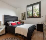 Дуплекс с террасой в спокойном районе Лес-Кортс, Барселона 82 кв.м