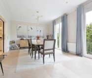 Просторная квартира 222 кв.м с балконами в Барселоне